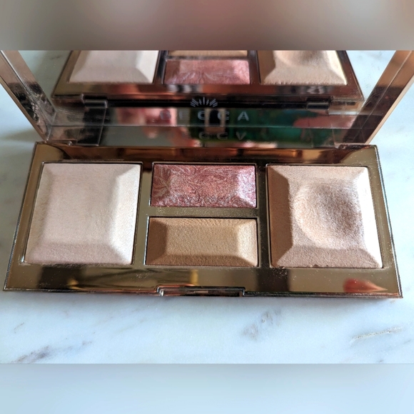 BECCA Other - Becca highlighter pallet